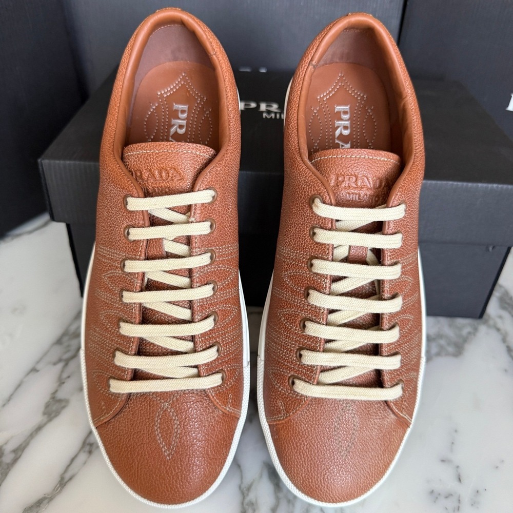 Prada Milano 2EE448 Mens Brown Pebbled Leather Low Top Sneakers, UK 8.5